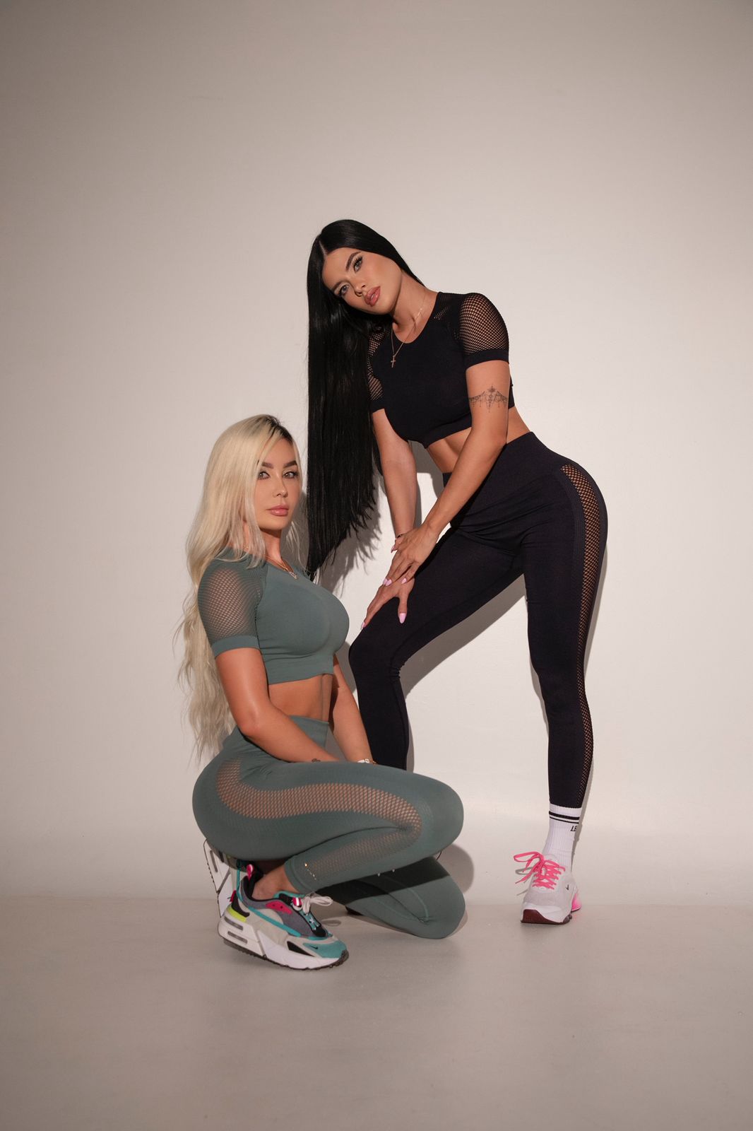 RopaDeportivaMujerSetDeportivoAeroFlexMeshLeBelle